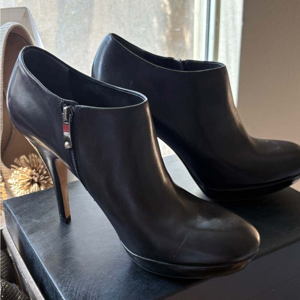 Via Spiga Black Ankle Heeled Boots